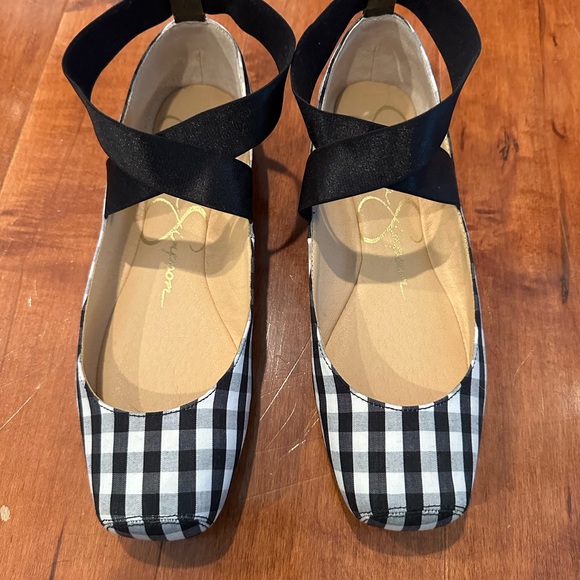 Jessica Simpson ballerina like slip on shoes size 7.5 - Picture 2 of 3